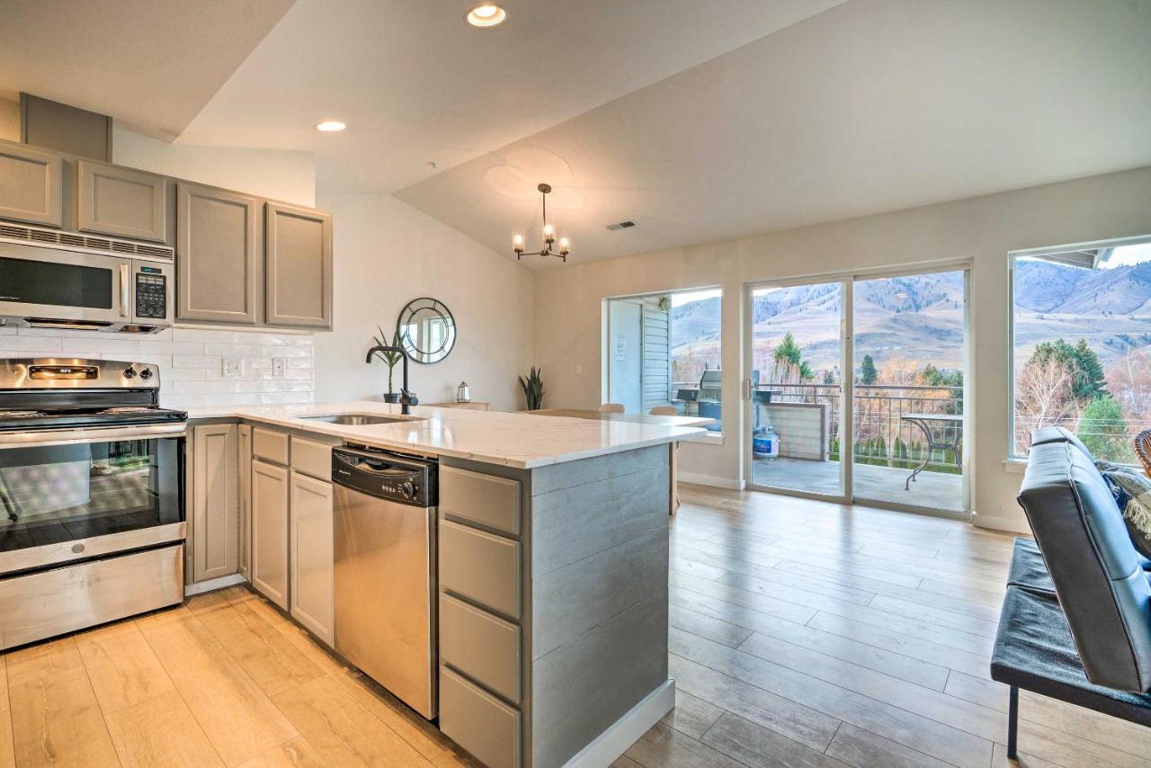 Chic Chelan Condo With Balcony, Walk To Lake And Dtwn! エクステリア 写真